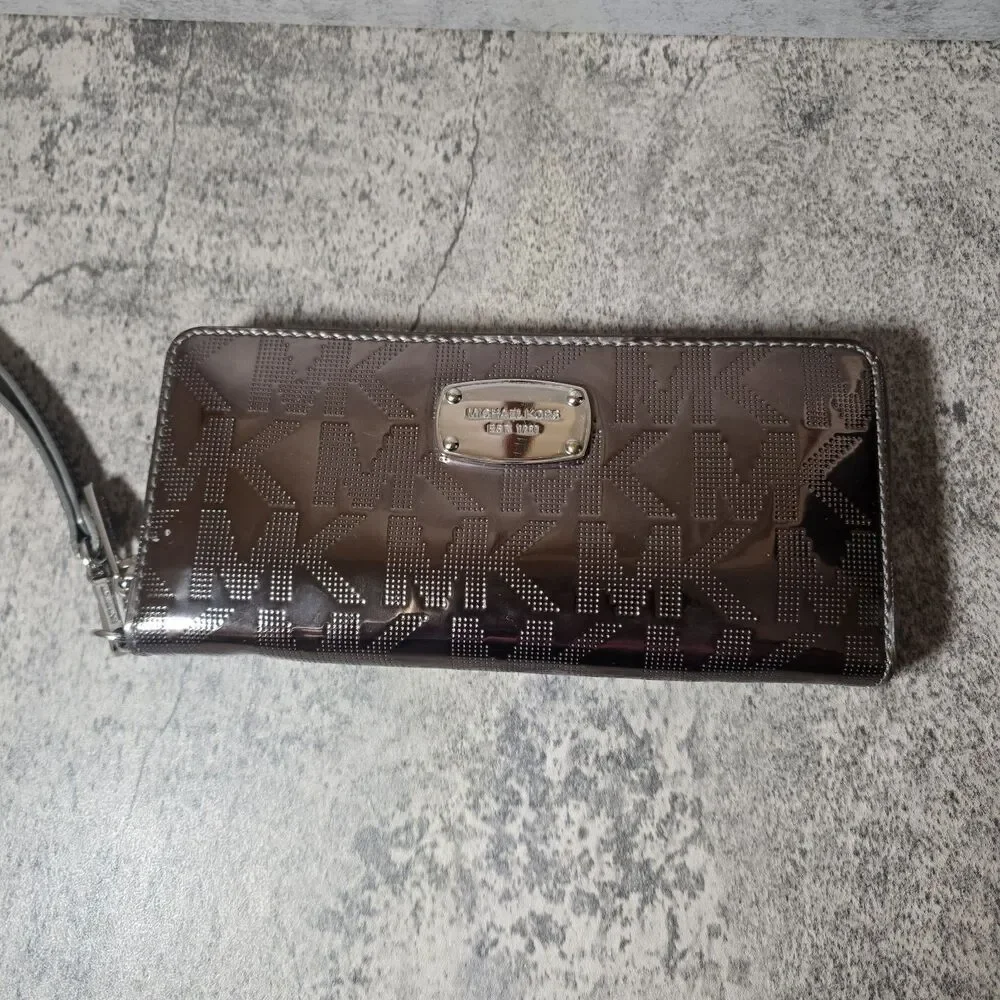 Michael Kors Metallic Zip Around Wallet Silver Mirror Metallic Good Condition